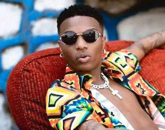 Wizkid Biography (2025): Net Worth, Age, Children, Awards, Genres, “Davido vs Wizkid” Wealth & Private Jet