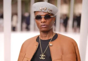 Wizkid Biography (2025): Net Worth, Age, Children, Awards, Genres, “Davido vs Wizkid” Wealth & Private Jet