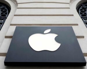 Apple Event 2025: iPhone 17 Series Launching Today – Price, Specs, Colours, and What to Expect