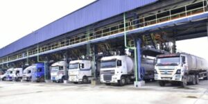 Private Depots Deserted as Dangote Refinery Begins Direct Fuel Supplies