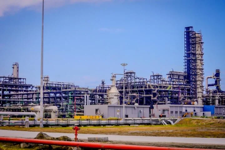Dangote Refinery Sacks All Nigerian Workers Within 24 Hours of Joining PENGASSAN